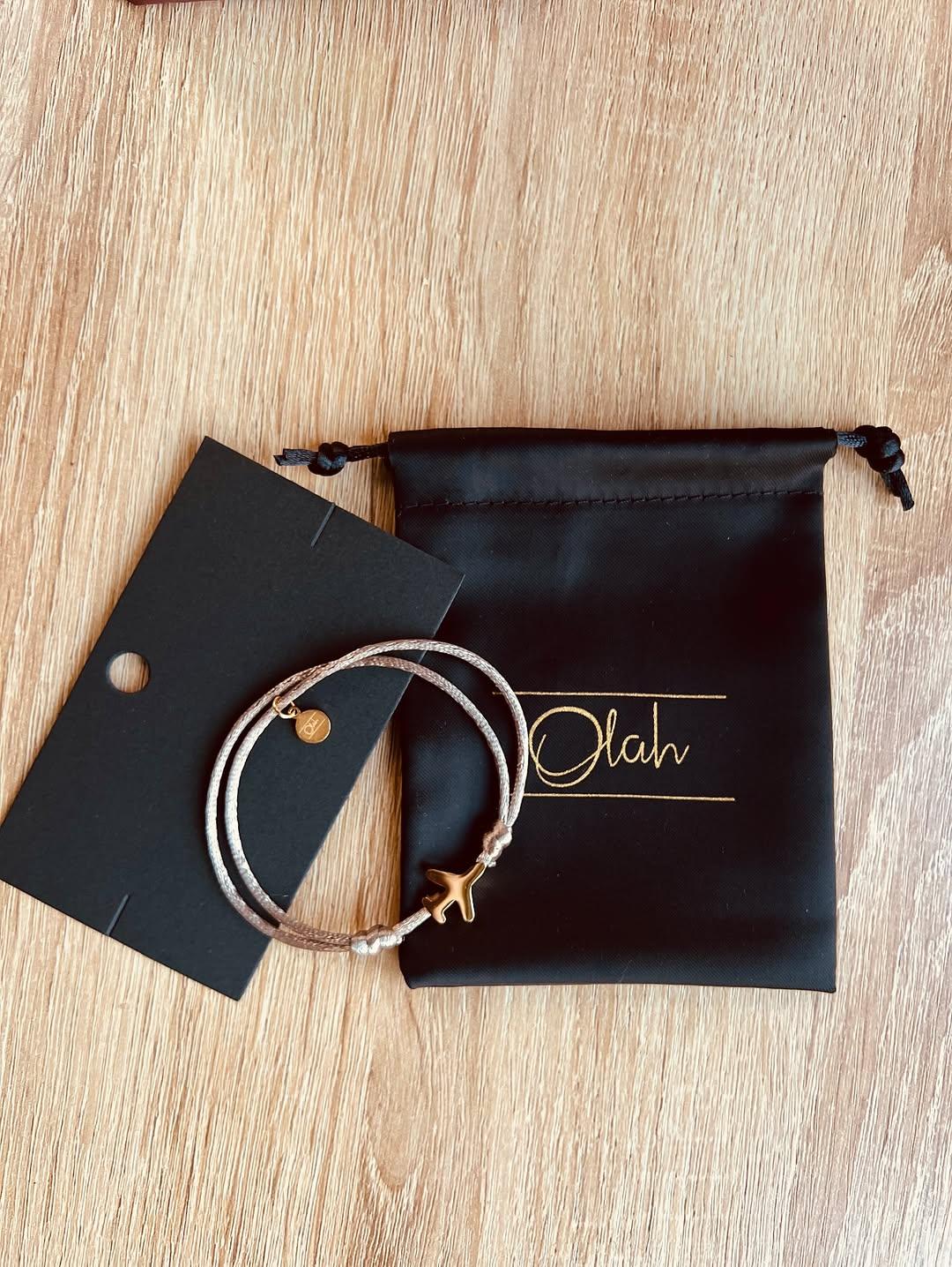 Pochette noire Olah avec bracelet doré